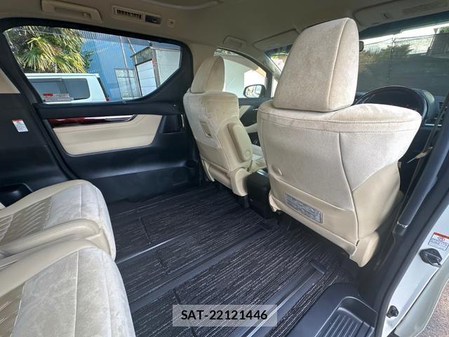 Toyota ALPHARD 2015-08 8546181-15