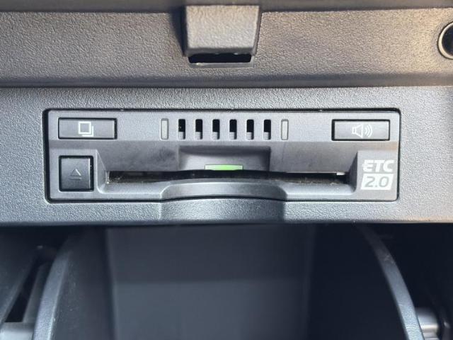 Toyota ALPHARD 2022-03 8546484-17