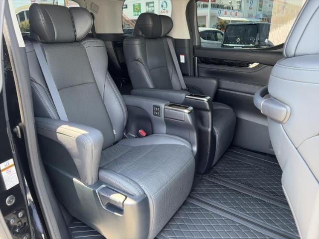 Toyota ALPHARD 2022-03 8546484-4