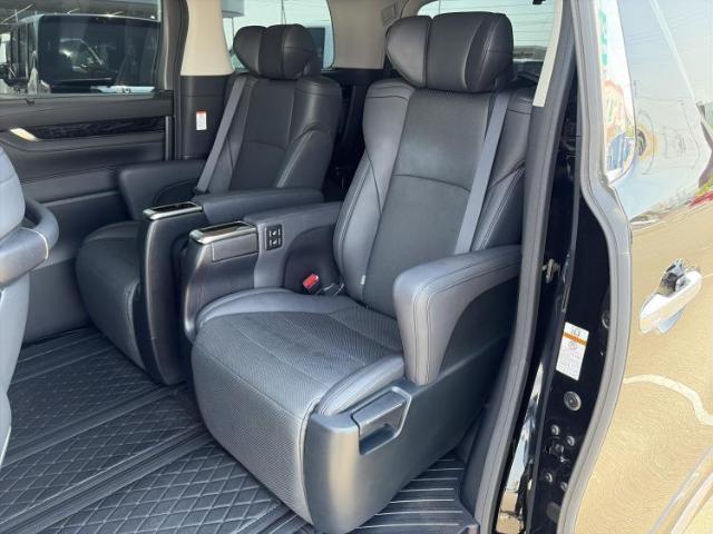 Toyota ALPHARD 2022-03 8546484-7