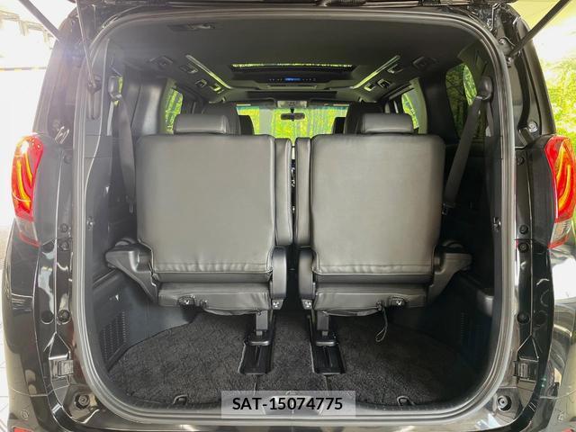 Toyota ALPHARD 2017-12 8546956-11