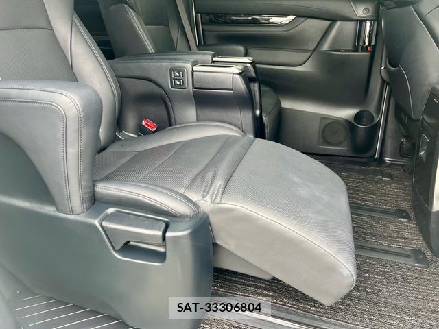 Toyota ALPHARD 2018-10 8546991-13