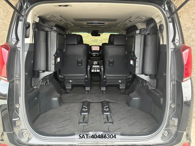 Toyota ALPHARD 2018-08 8548677-17