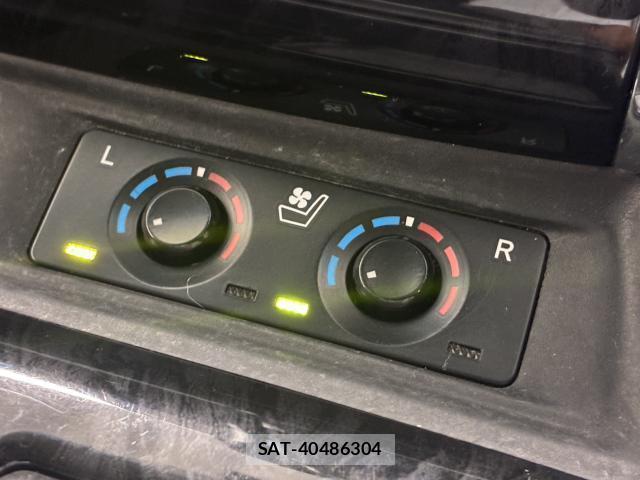 Toyota ALPHARD 2018-08 8548677-8
