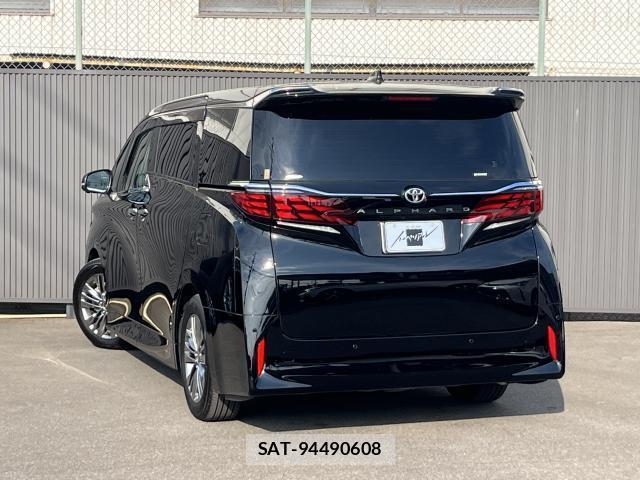 Toyota ALPHARD 2025-10 8550601-1