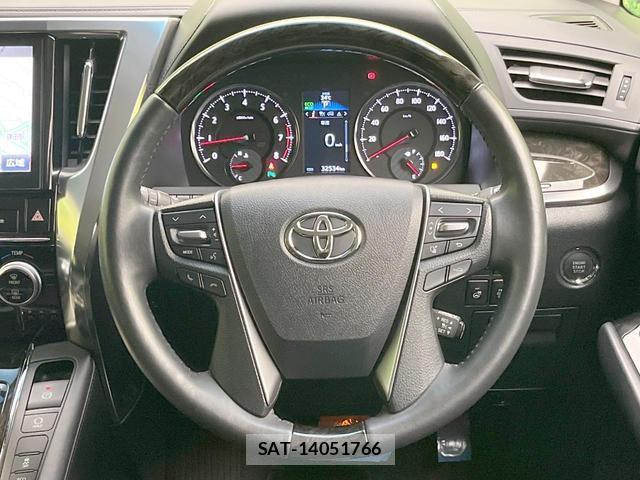 Toyota ALPHARD 2016-07 8551298-11