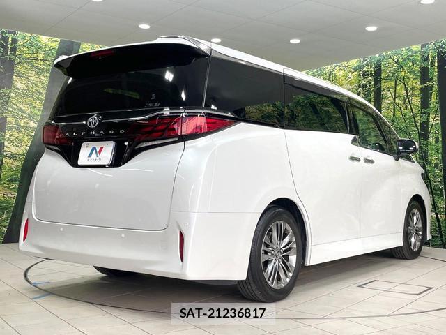 Toyota ALPHARD 2024-06 8551384-17