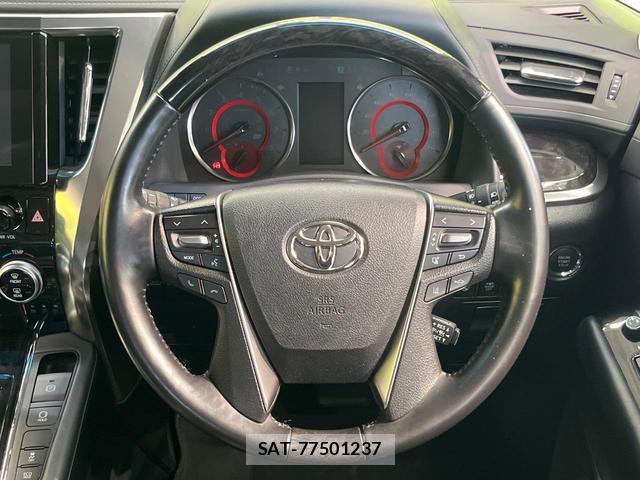 Toyota ALPHARD 2021-05 8551702-11