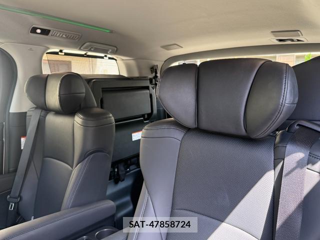 Toyota ALPHARD 2021-02 8552145-14