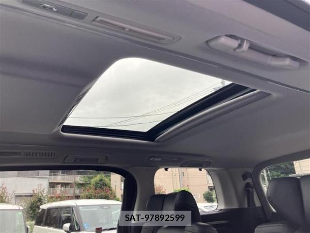 Toyota ALPHARD 2022-10 8552588-16