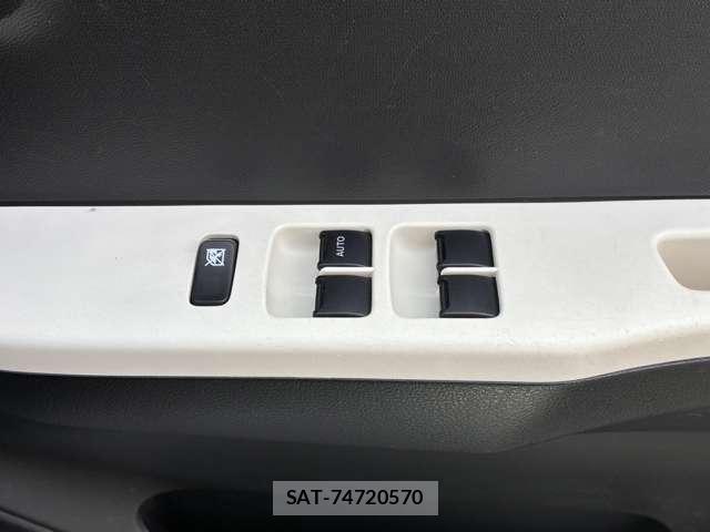 Suzuki ALTO 2018-02 8545599-7