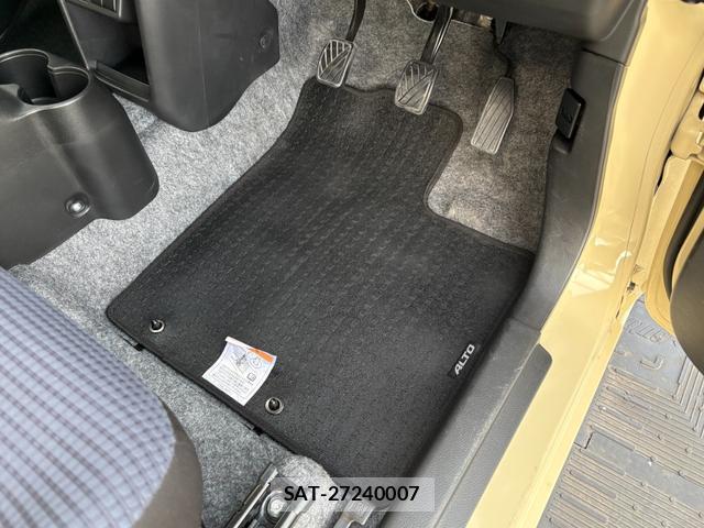 Suzuki ALTO 2020-10 8546400-10