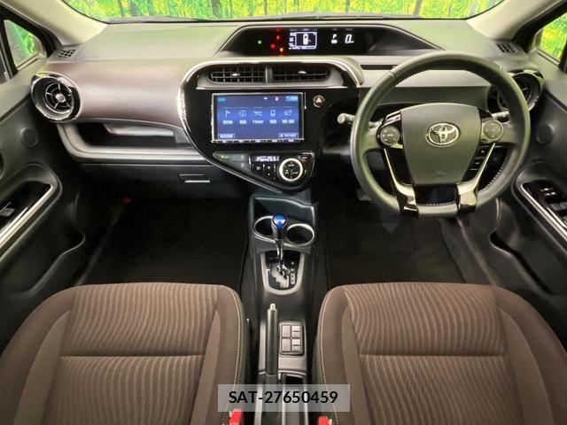Toyota AQUA 2017-10 8545461-1