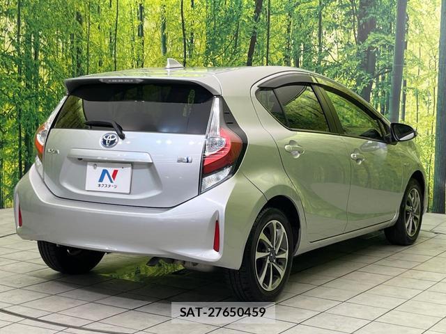 Toyota AQUA 2017-10 8545461-16