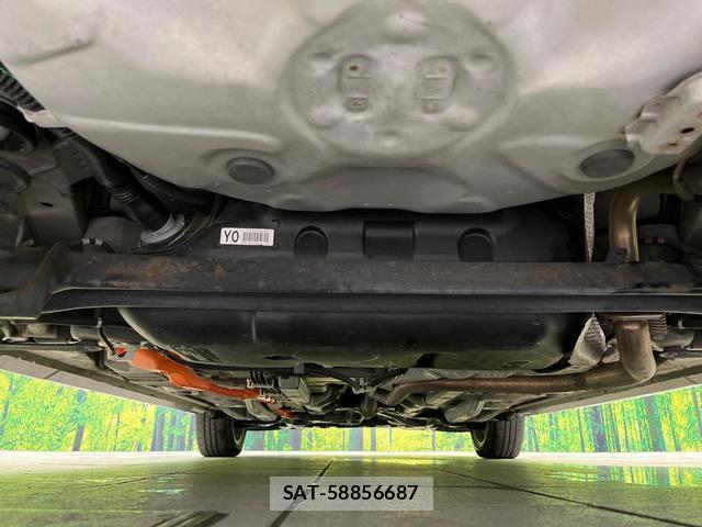 Toyota AQUA 2015-08 8545462-18