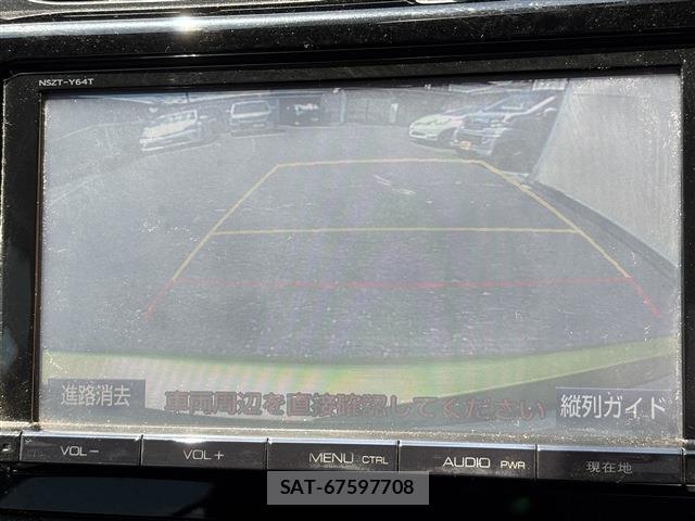 Toyota AQUA 2015-01 8545557-17