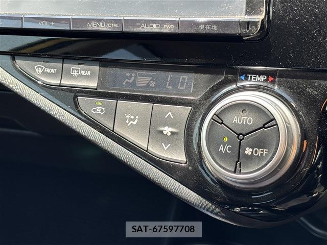 Toyota AQUA 2015-01 8545557-18