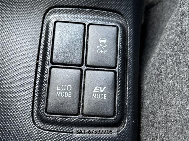 Toyota AQUA 2015-01 8545557-19