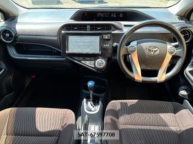 Toyota AQUA 2015-01 8545557-4