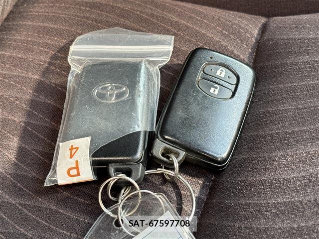 Toyota AQUA 2015-01 8545557-8