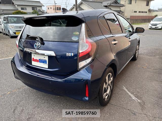Toyota AQUA 2020-03 8545559-1