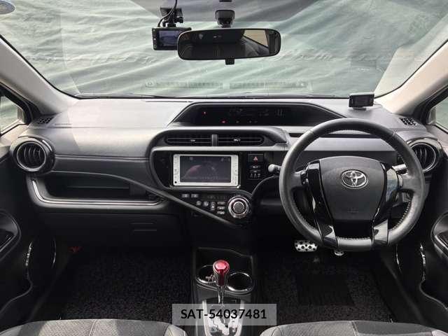Toyota AQUA 2014-06 8545607-1