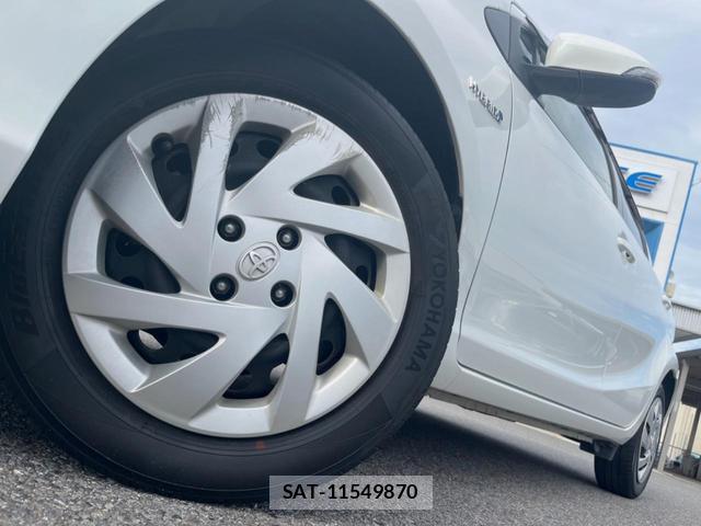 Toyota AQUA 2015-07 8545619-13