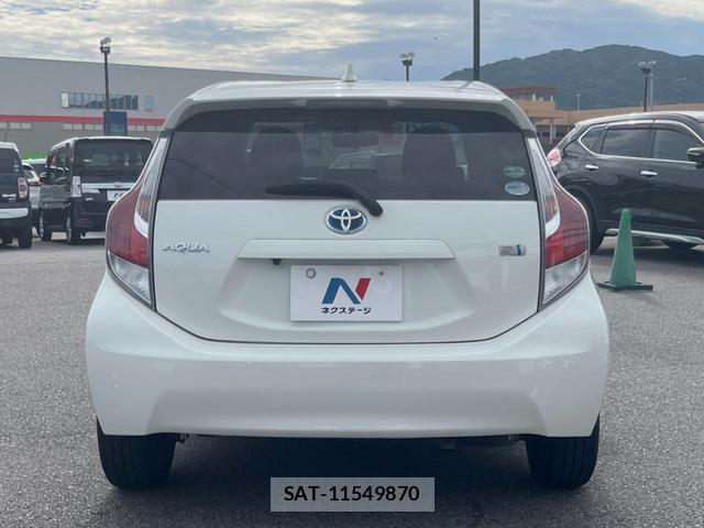 Toyota AQUA 2015-07 8545619-15