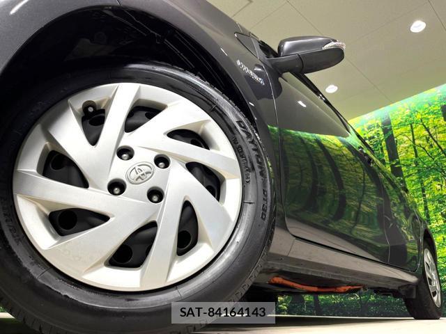 Toyota AQUA 2015-03 8545805-13