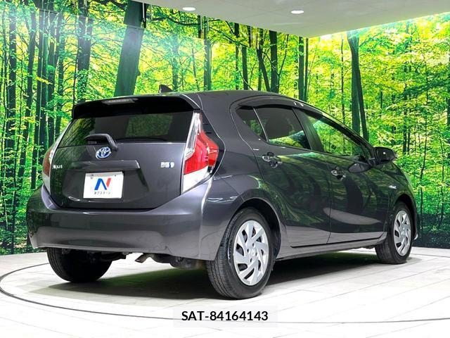 Toyota AQUA 2015-03 8545805-17