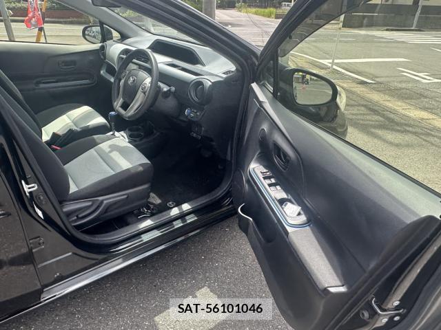 Toyota AQUA 2013-11 8546076-16