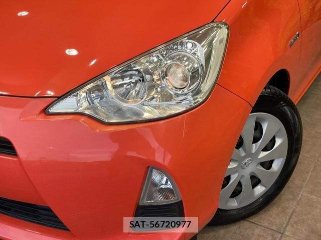 Toyota AQUA 2013-06 8546390-11
