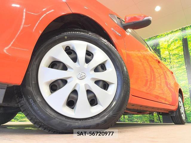 Toyota AQUA 2013-06 8546390-12
