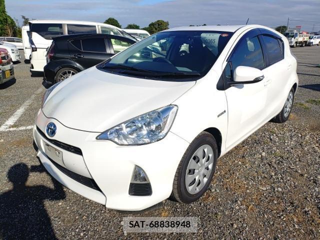 Toyota AQUA 2013-07 8546523-0