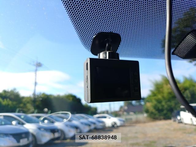 Toyota AQUA 2013-07 8546523-16