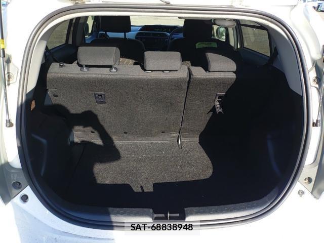Toyota AQUA 2013-07 8546523-7