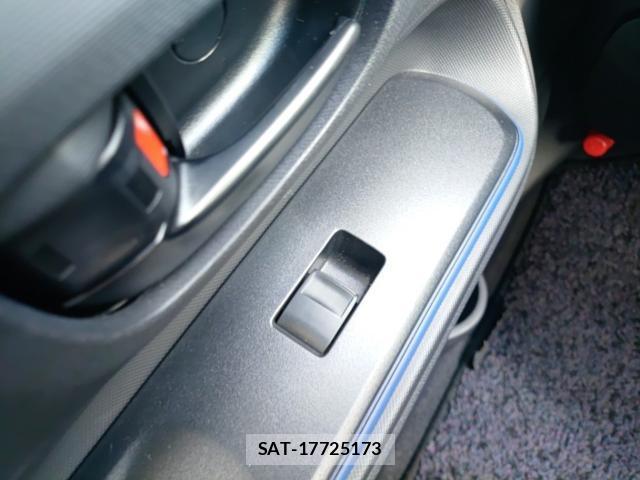 Toyota AQUA 2015-07 8546542-12