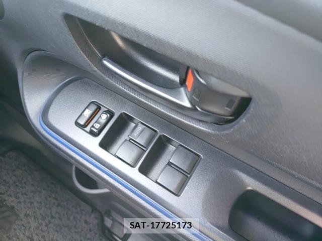 Toyota AQUA 2015-07 8546542-13