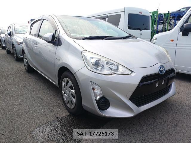 Toyota AQUA 2015-07 8546542-3