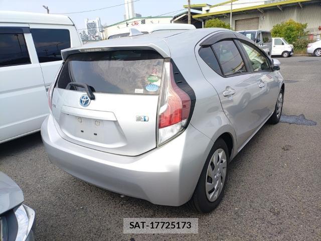 Toyota AQUA 2015-07 8546542-4