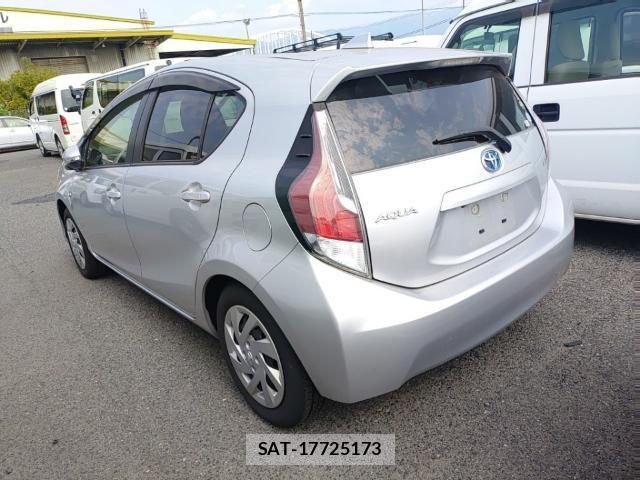 Toyota AQUA 2015-07 8546542-5