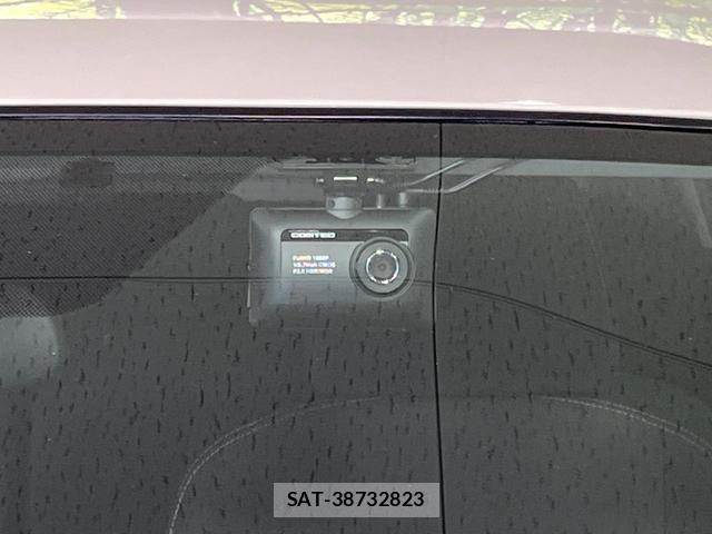 Toyota AQUA 2017-09 8546652-6