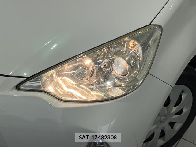 Toyota AQUA 2013-08 8546700-11