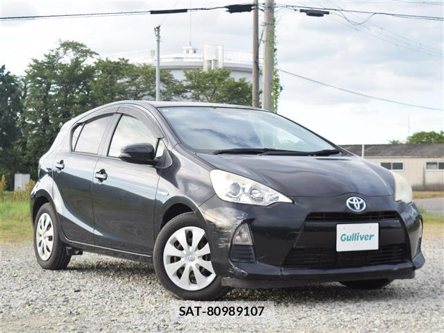 Toyota AQUA 2013-09 8546774-0