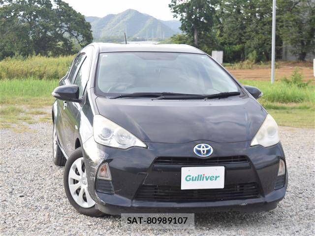 Toyota AQUA 2013-09 8546774-5