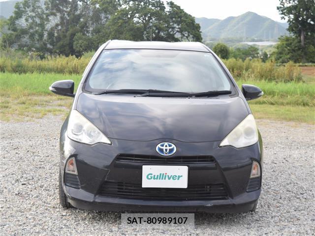 Toyota AQUA 2013-09 8546774-9