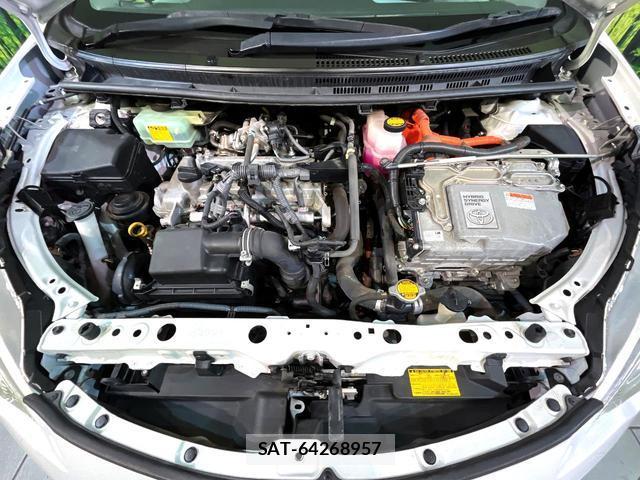 Toyota AQUA 2012-03 8546841-17