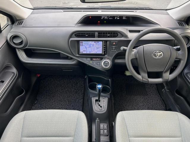 Toyota AQUA 2015-07 8547187-1