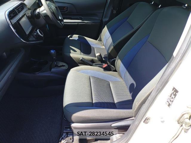 Toyota AQUA 2017-08 8547503-15