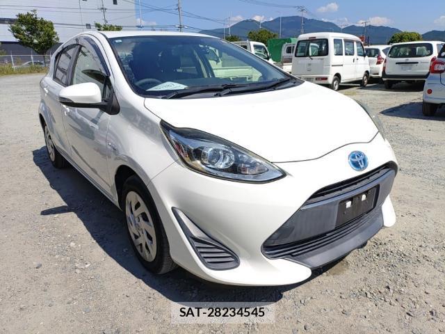 Toyota AQUA 2017-08 8547503-3